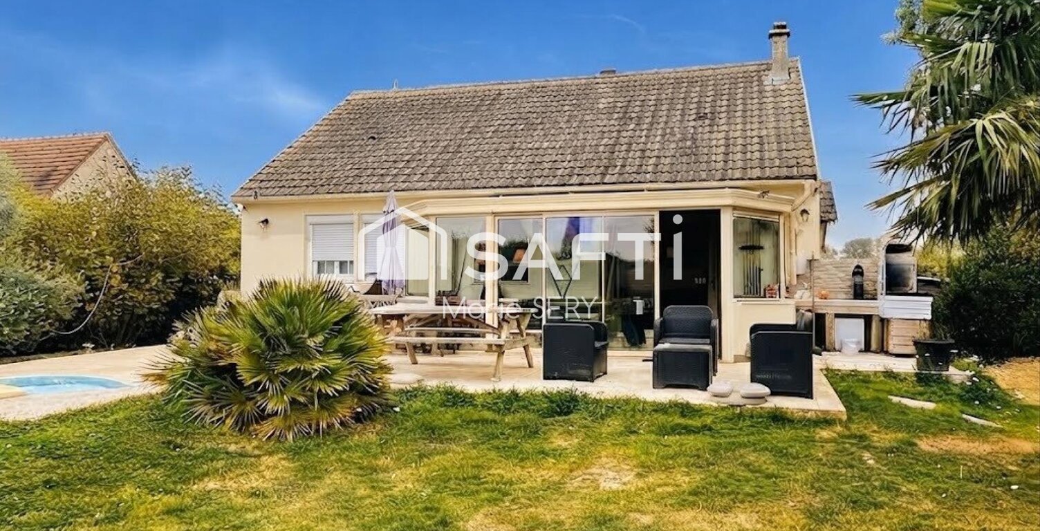 Maison de plain-pied lumineuse avec piscine, grand sous-sol aménagé — photo 1