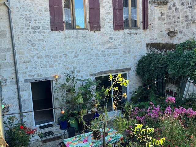 Maison centre Issigeac. — photo du bien