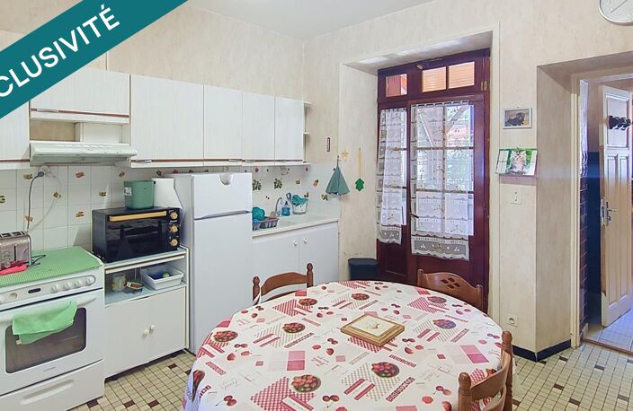 Maison mitoyenne avec jardin et dépendance — photo 4