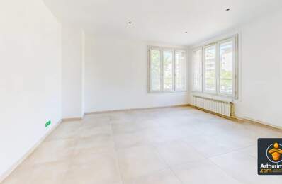 appartement 3 pièces de 54 m², entièrement refait à neuf — photo du bien