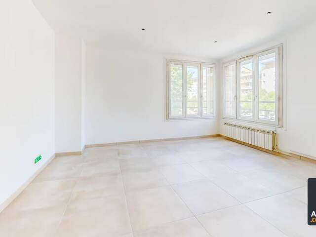 appartement 3 pièces de 54 m², entièrement refait à neuf — photo du bien