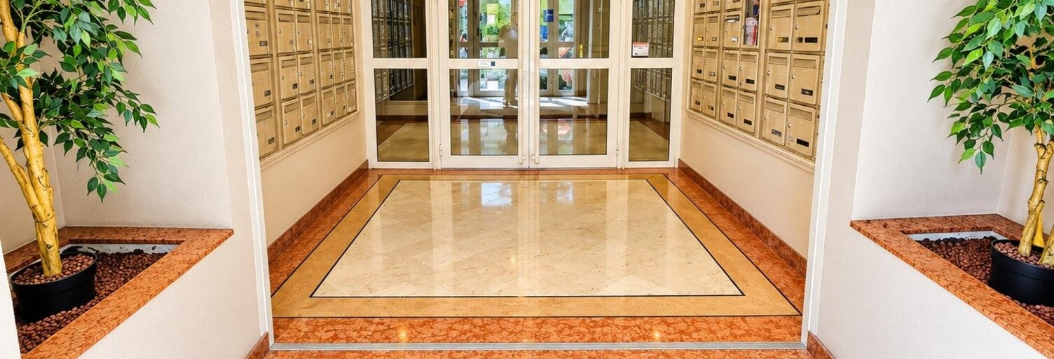 Appartement 1 Pièce 60 m² à vendre à Beausoleil (06240)
