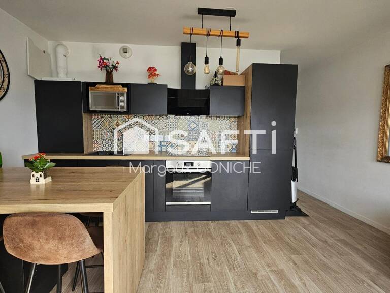 Appartement T2 de 42,50 m² : Vanne secteur Gare — photo 1