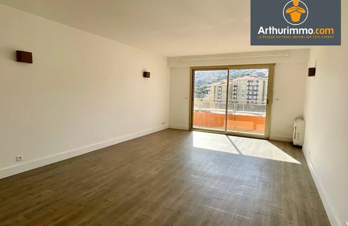 LOCATION APPARTEMENT T3 CENTRE VILLE - NON MEUBLÉ — photo 2