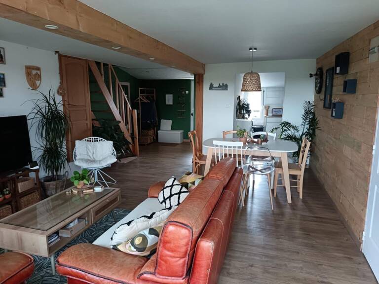 Petite maison mitoyenne — photo 1