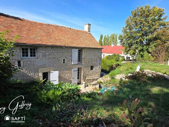 Maison en pierre — photo du bien