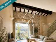 L'appart LEO, un duplex baigné de lumière, une terrasse sur les toits et une vue exceptionnelle parfois, il suffit de prendre de la hauteur. — photo 3