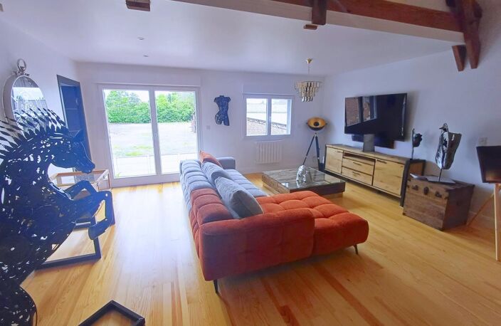 Loft de 152 m² avec pièce de vie de 70 m² — photo 3