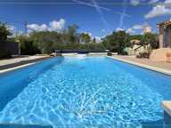 Rocbaron : Maison individuelle de 120 m² sur un terrain de 1200 m² avec 3 chambres, piscine... — photo 2
