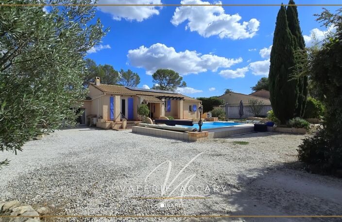 Rocbaron : Maison individuelle de 120 m² sur un terrain de 1200 m² avec 3 chambres, piscine... — photo 3