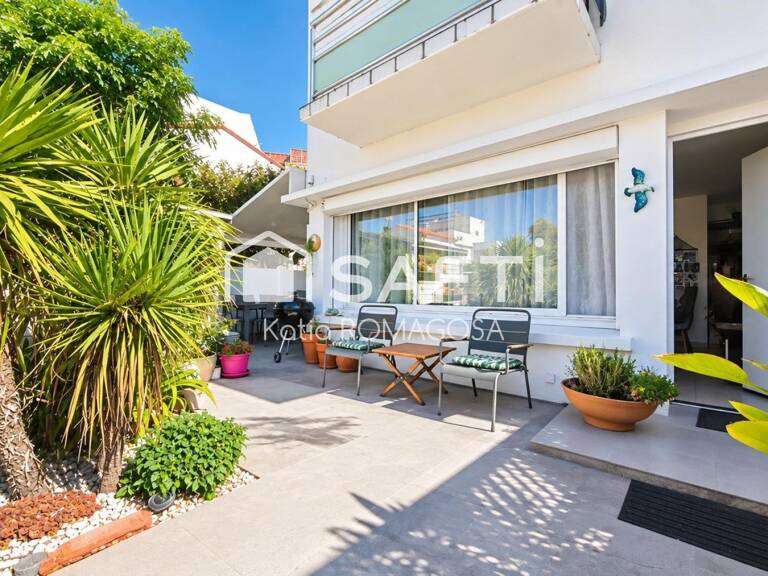 Envie de profiter de Saint-Cyprien à pied ? Cet appartement coche toutes les cases ! — photo 1