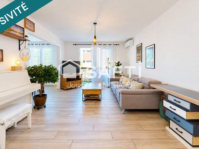 A VENDRE - Hyères Costebelle Almanarre  Appartement 3 chambres 100 m² rénové, vue parc — photo du bien