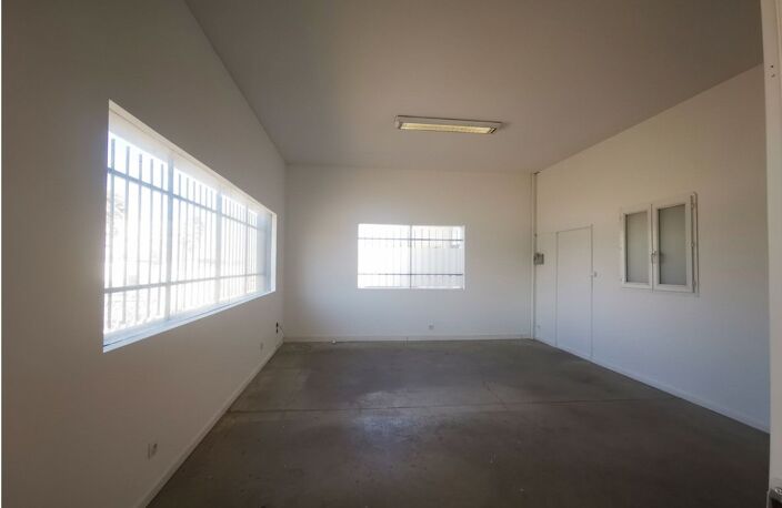 Local commercial — photo 4