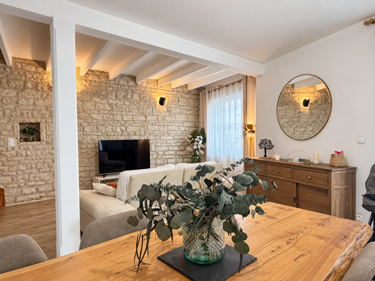Plein centre de Mansle   Charmante maison rénovée avec jardi — photo 1