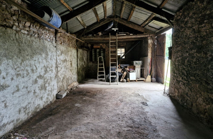 GARAGE - 56 m2 - OLEMPS — photo 3