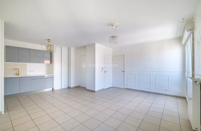 EXCLUSIVITE- T2 de 48 m² -VILLEURBANNE-MEDIPOLE — photo 4