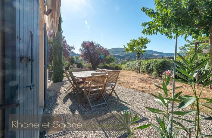 Vente maison 5 pièces 192 m² Les Ardillats (69430) — photo 2