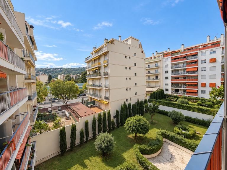 NICE / FONTAINE DU TEMPLE   2 PIÈCES 57 M2   TERRASSE   VEND — photo 1