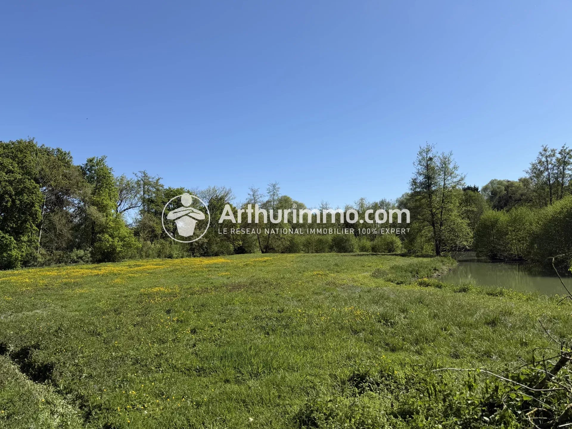 Vente Terrain 35525 m2 à Lumigny-Nesles-Ormeaux · 98 000 €