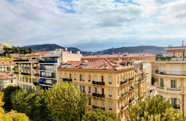 Vente appartement 4 pièces 127 m² Nice (06000) — photo 2