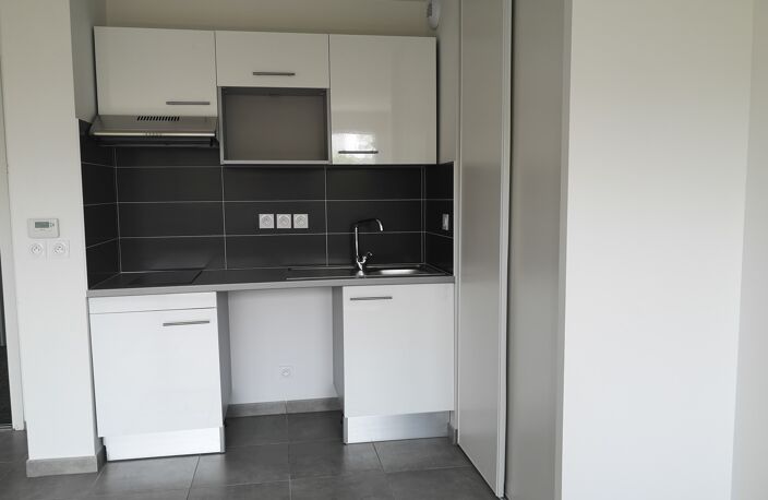 Location appartement 2 pièces 41 m² à Toulouse (31200) — photo 3