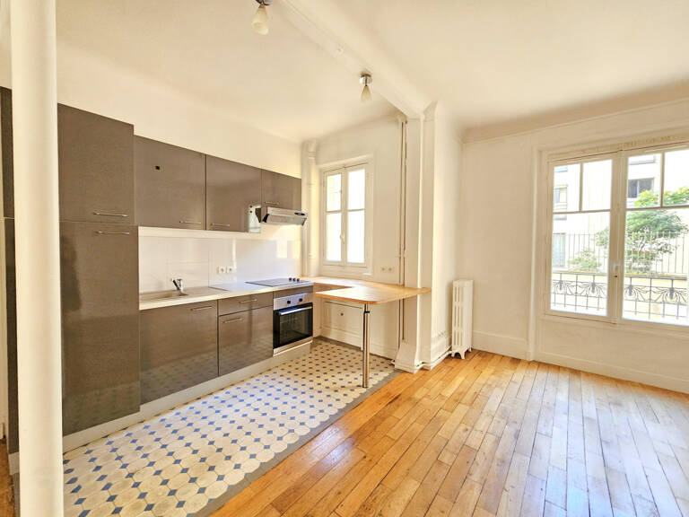 Paris 15ème 44 m² traversant, calme et lumineux — photo 1