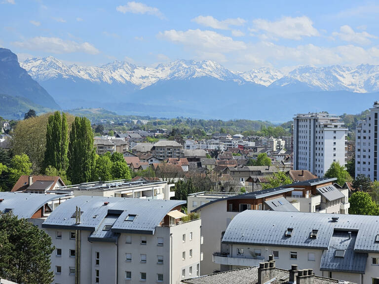 superbe vu F2 53 m2 à Chambéry — photo 1