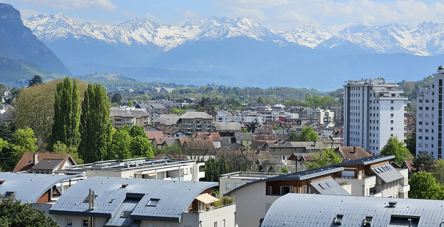 superbe vu F2 53 m2 à Chambéry — photo 1
