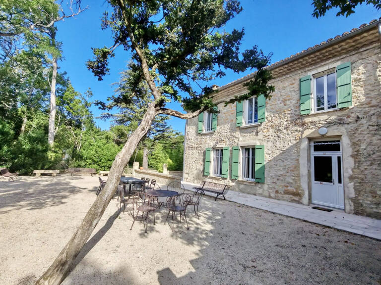 Mas provençal meublé avec piscine — photo 1