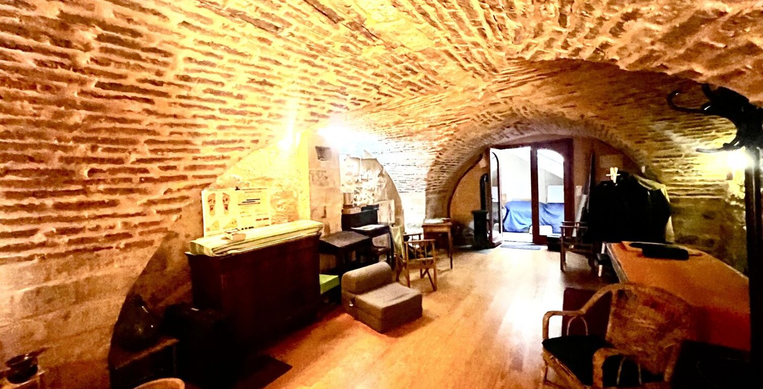 Maison de village atypique — photo 1