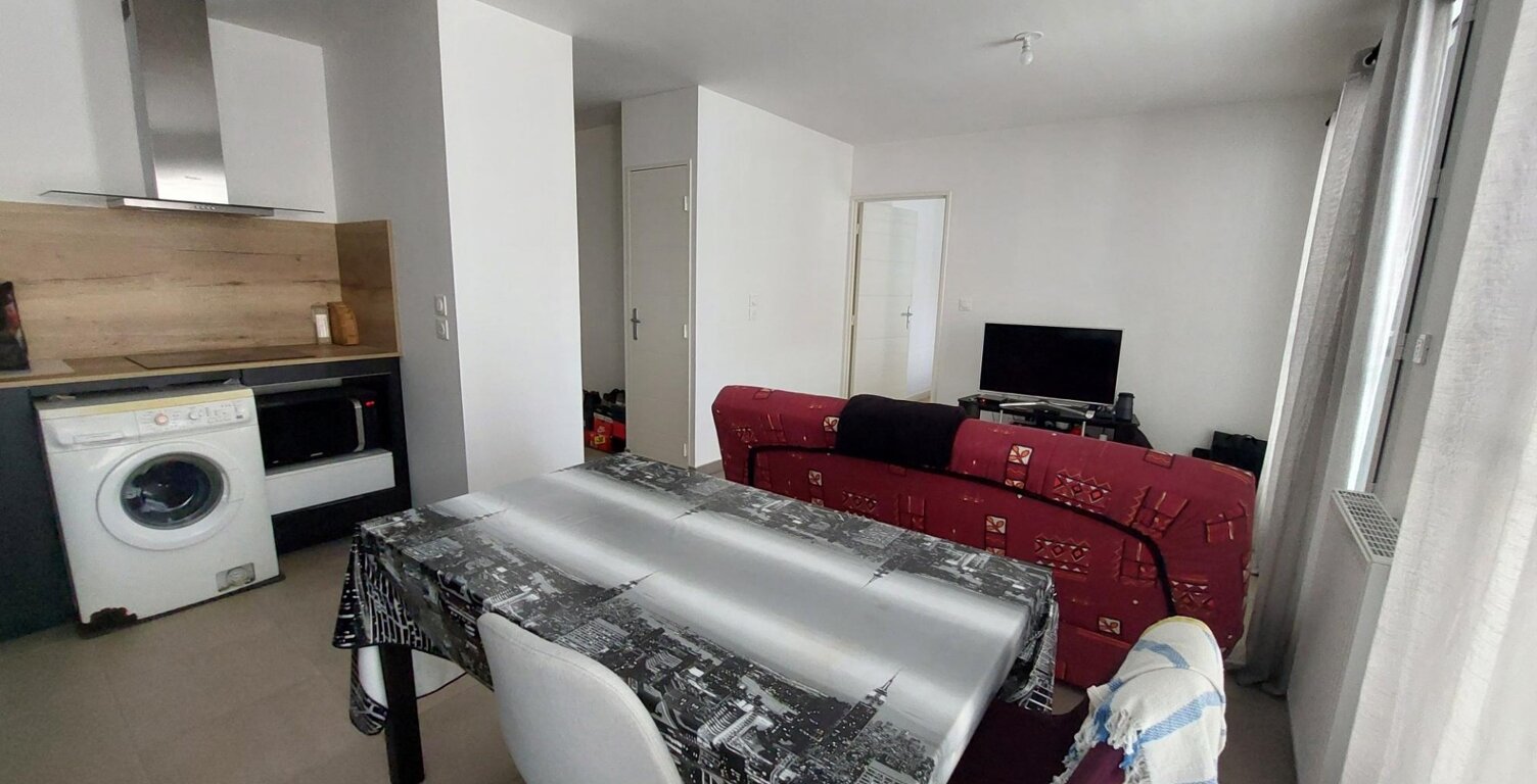 Location appartement 2 pièces 41 m² à Lyon 9 (69009) — photo 1