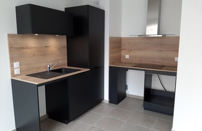 Location appartement 2 pièces 41 m² à Lyon 9 (69009) — photo 3