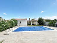 Maison 5 pièces de plain-pied avec piscine et dépendance — photo 2