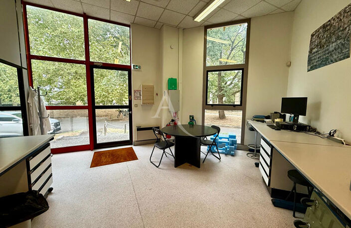 Labège - local commercial de 73 m² — photo 2