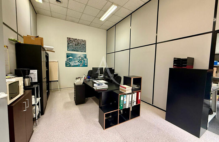 Labège - local commercial de 73 m² — photo 3