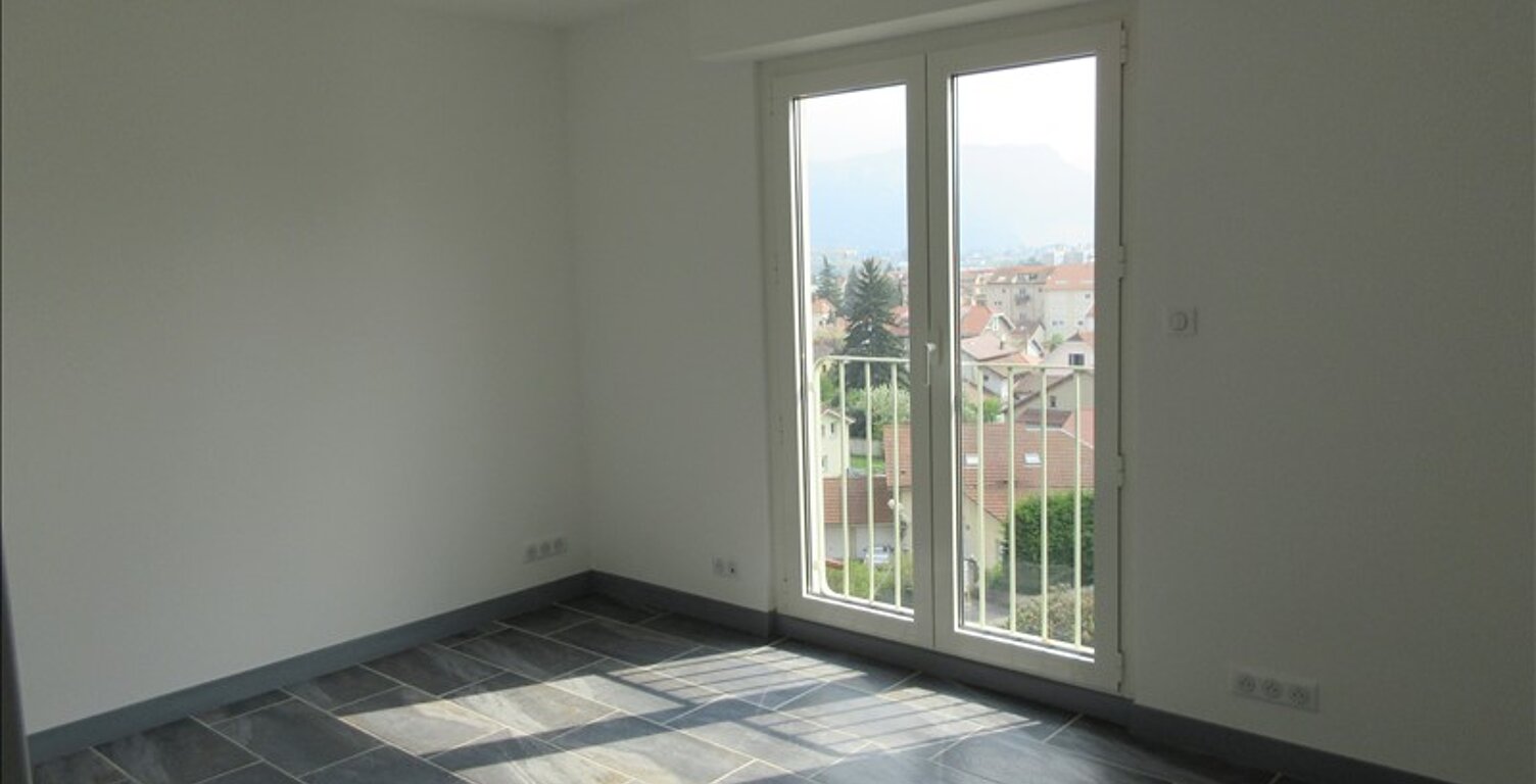 APPARTEMENT VOIRON - 2 pièces - 43.54 m2 — photo 1
