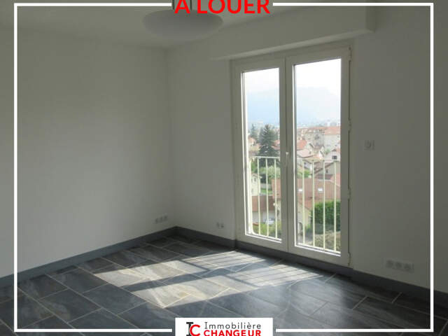 APPARTEMENT VOIRON - 2 pièces - 43.54 m2 — photo du bien