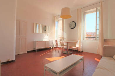 Appartement 2 pièces 827 €