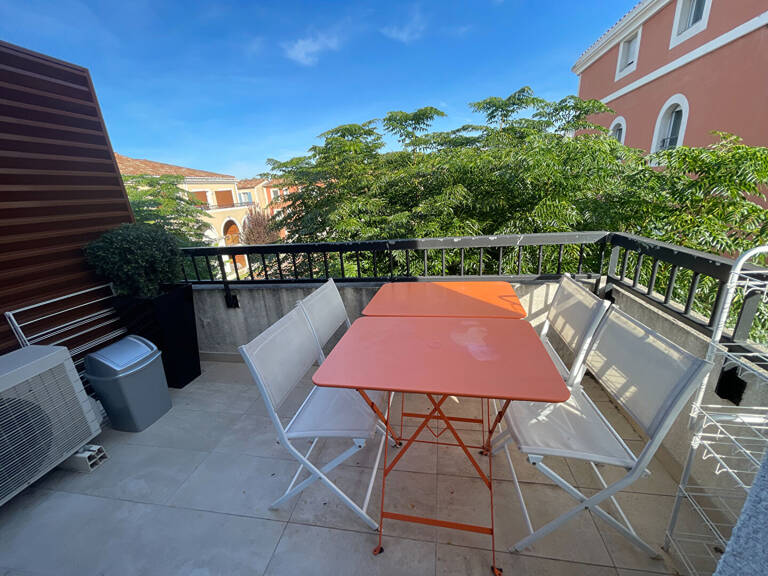 Rousset, rue francis perrin - T1 avec terrasse - — photo 1