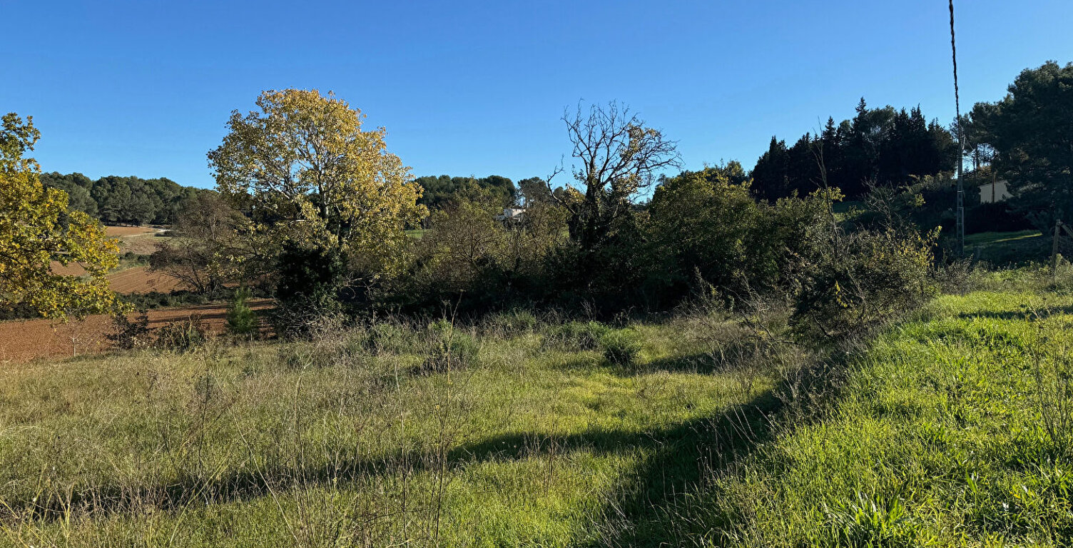 Terrain AIx- Les Milles viabilisé - 1248m² — photo 1