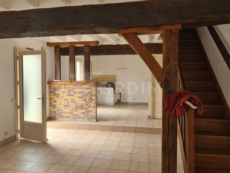 VIILLEFARGEAU, appartement F3 — photo 1