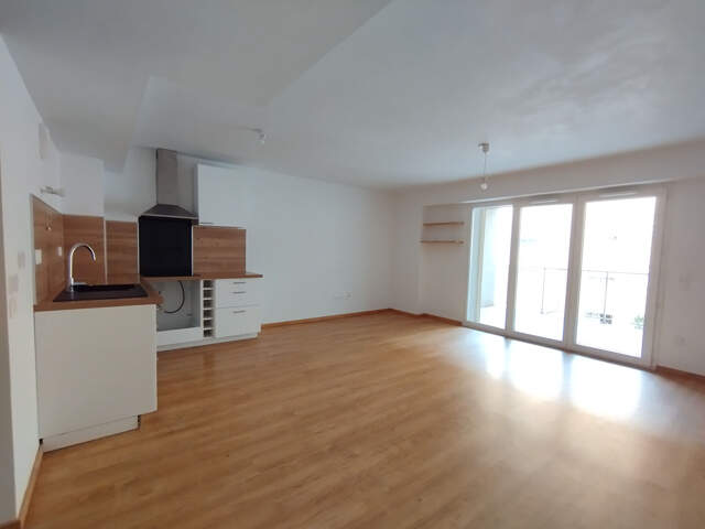 Appartement  4 pièces + places de parking Marseille 13006 — photo du bien