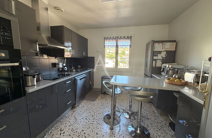 Maison de 137 m2 sur 610 m2 avec deux appartements — photo 3