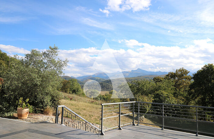 Villa sur les hauteurs de Lourdes de 9 pièces 438,52 m² — photo 3