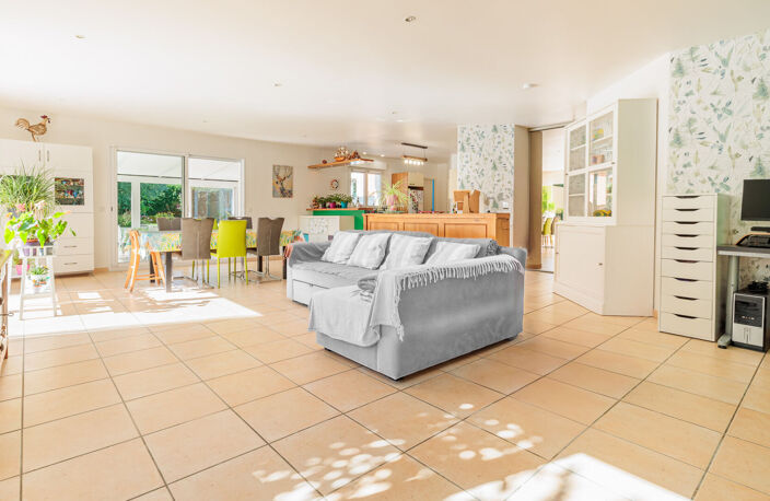 Villa Villeneuve-Tolosane 5 pièces 195 m² avec piscine et grande parcelle arborée — photo 4
