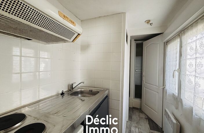 LA ROCHELLE  QUARTIER TASDON  PETITE MAISON À RÉNOVER  IDÉAL INVESTISSEUR — photo 3