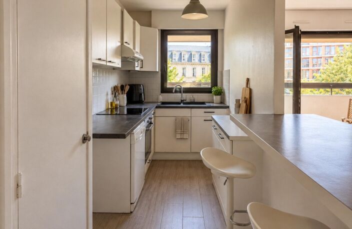 T3 lumineux de 67 m² au 2e étage avec ascenseur et balcon — photo 4
