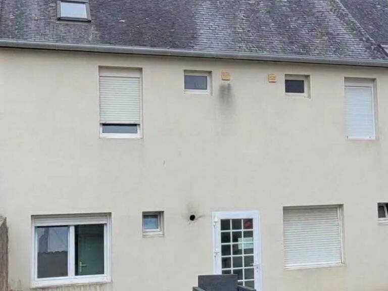Immeuble locatif avec six appartements. — photo 1