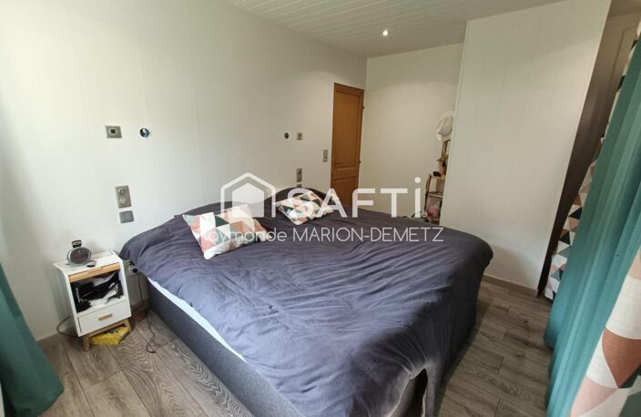 Un cadre privilégié pour une maison rénovée avec soin, à seulement quelques minutes d'Annecy, offrant un cadre de vie paisible, idéal pour une famille, à seulement quelques minutes de toutes commodités. — photo 4
