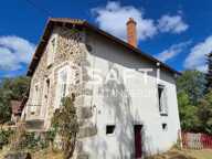 GIAT  MAISON EN PIERRES AVEC POTENTIEL, TERRAIN CLOS DE 842 M² — photo 3